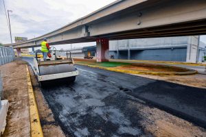 Comienza asfaltado de 2.3 kilómetros del casco central de Maracaibo como preparativo de la Bajada de la Virgen