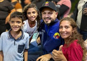 ¡Vuelve la alegría a San Francisco! Alcalde Héctor Soto rescata la Feria del Lago