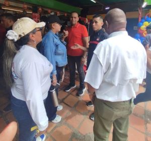 Comerciantes del Centro de Maracaibo son censados por el SEDEMAT