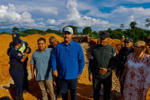  Gobernador Caldera constata avances de obras en materia de vialidad, agua y salud en el municipio Baralt