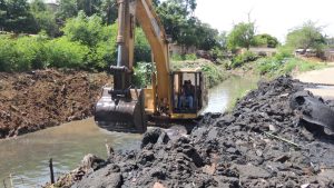 Inician trabajos de saneamiento en 890 metros lineales de la cañada Caribe, al norte de Maracaibo