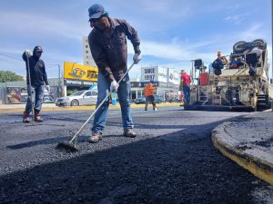   Alcaldía de Maracaibo culmina rehabilitación de la avenida Las Delicias con 5.600 toneladas de asfalto