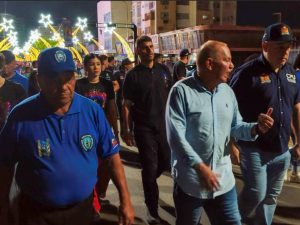 Para preservar la decoración navideña y garantizar la seguridad, Maracaibo prohíbe el tránsito de vehículos pesados por Bella Vista.