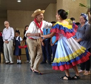 El Zulia Rinde Homenaje al Joropo en la Biblioteca María Calcaño