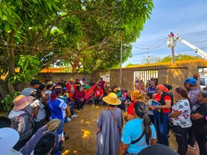 Zulia enciende 700 luminarias en 11 Territorios Comunales