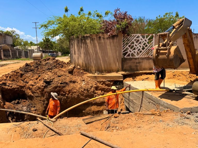 Luis Caldera inspeccionó mega colector pluvial en Cabimas